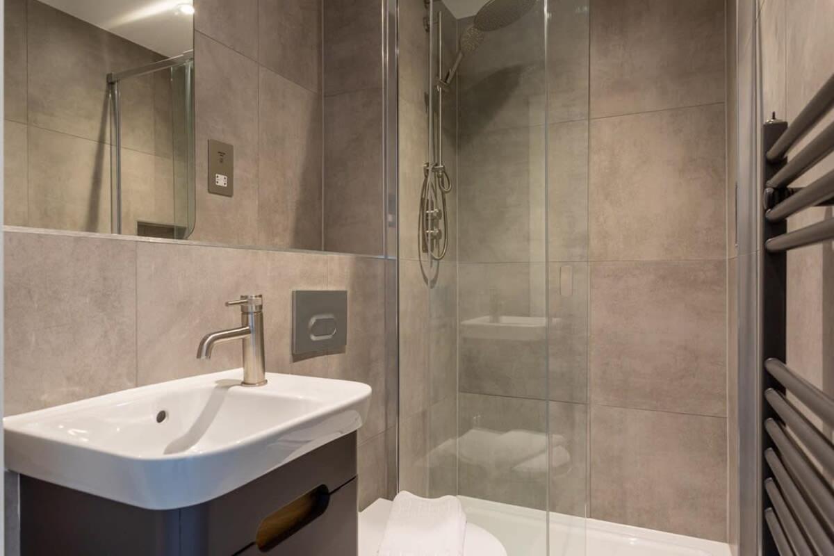 Stay Zeni, Ouse Court York Contemporary 2 Bed Flat エクステリア 写真